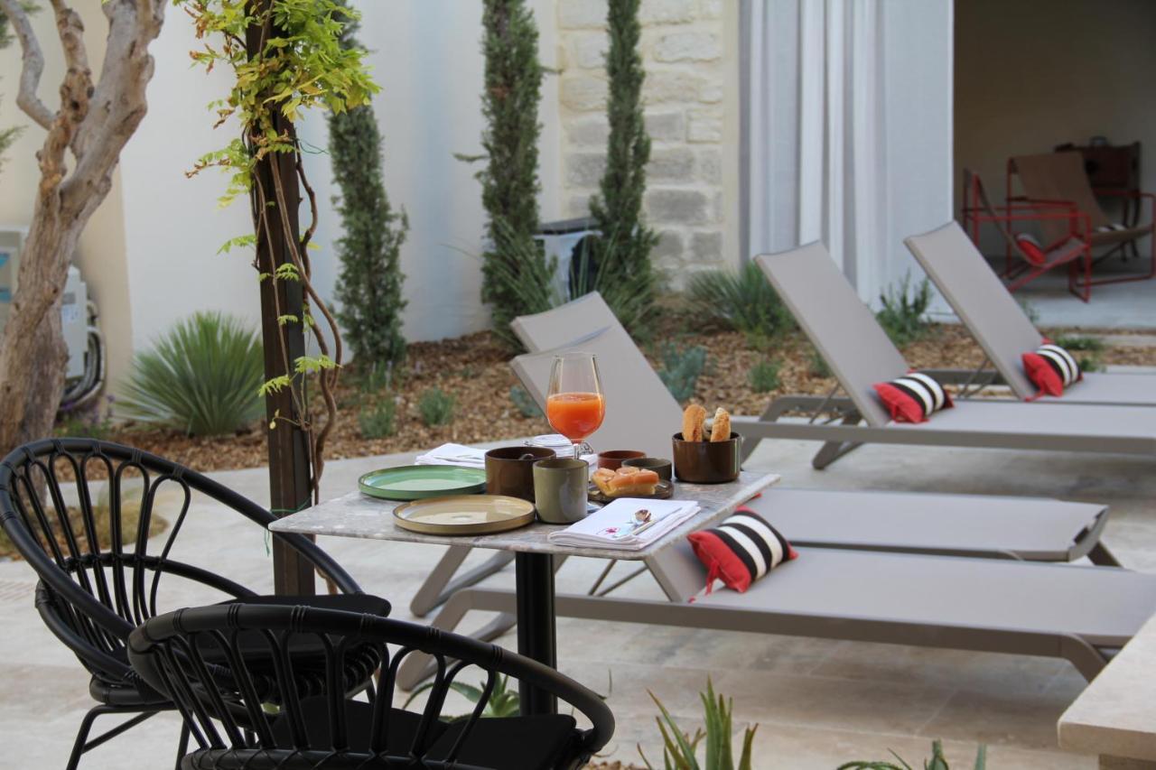 Marcelle En Camargue Hotel Aigues-Mortes Exterior photo