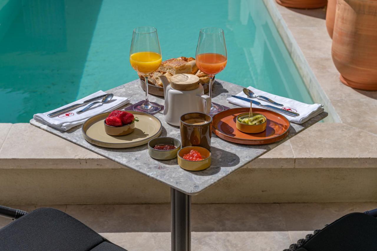 Marcelle En Camargue Hotel Aigues-Mortes Exterior photo